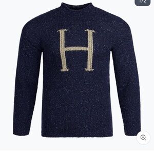 Navy Blue Knit Sweater H in the middle